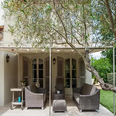 In Gassin Near Tropez Beaches Villa *